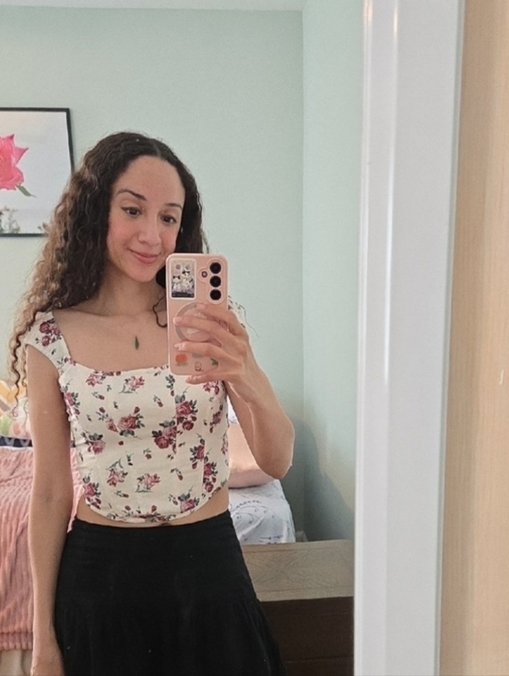 Cotton Candy LA Floral Square-Neck Crop Top in Cream Small